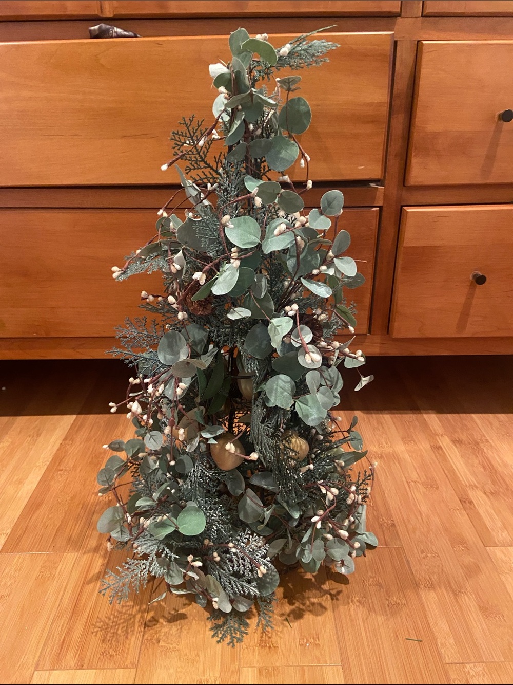 Eucalyptus & Berry Holiday Topiary - Green